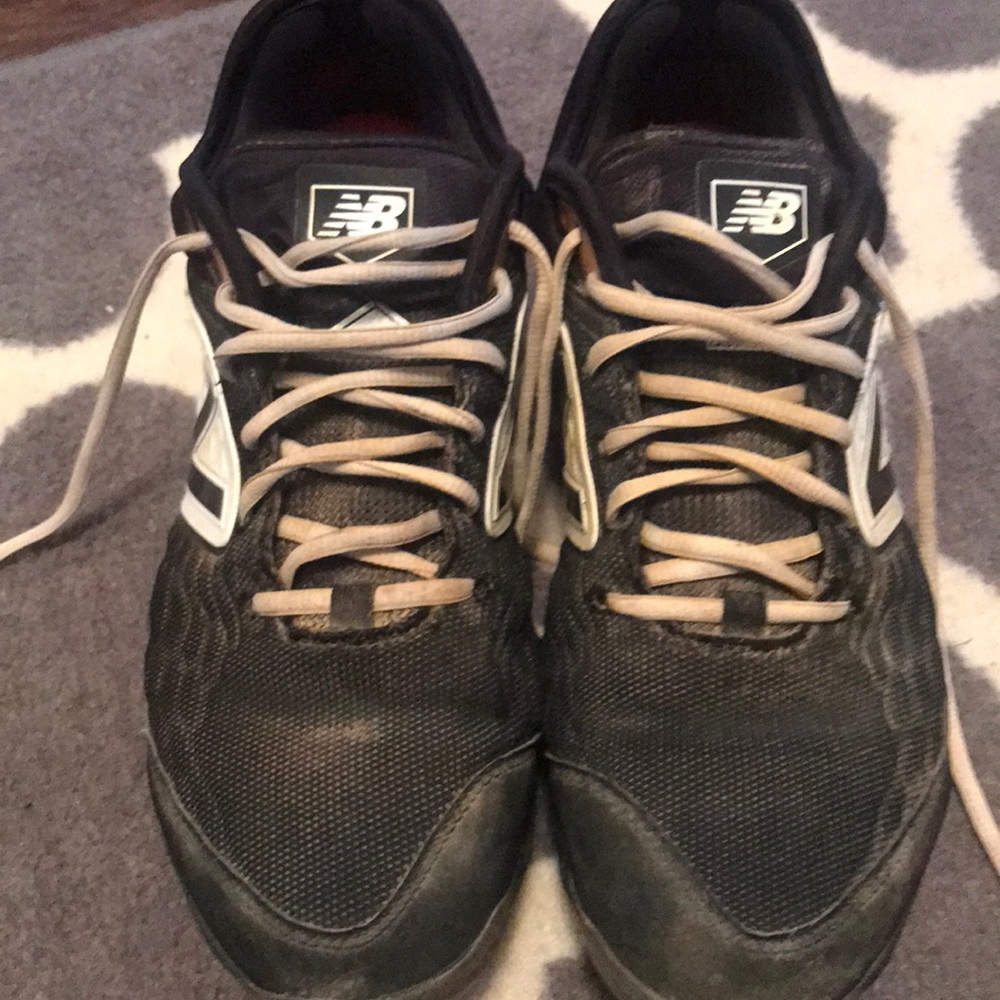 Baseball cleats